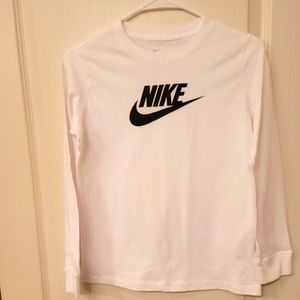 Kids Nike long sleeve shirt
